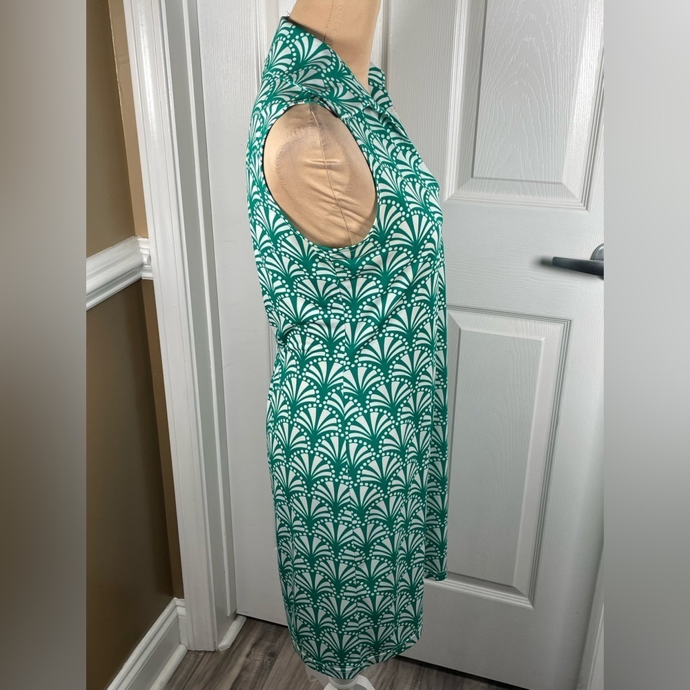 TRACY NEGOSHIAN Green Geometric V-Neckline Dress Small - Picture 7 of 9